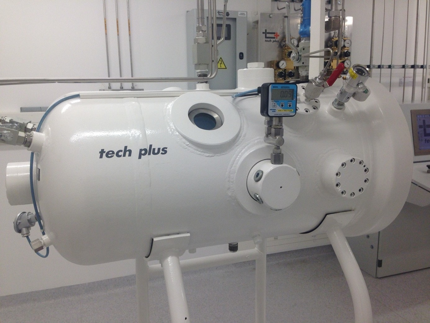 Caisson hyperbare vétérinaire Tech Plus destiné aux petits animaux, chiens et chats